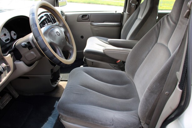 Dodge Caravan IV, 7 мест, 2003 г.