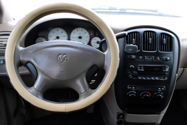 Dodge Caravan IV, 7 мест, 2003 г.