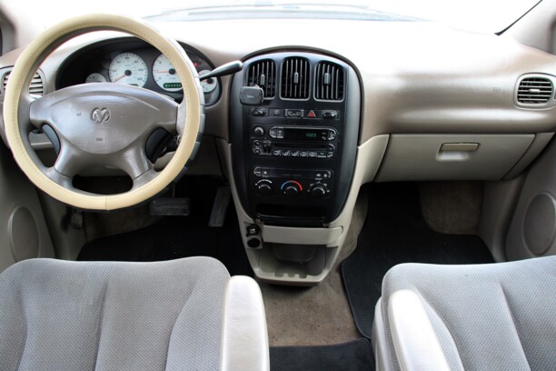 Dodge Caravan IV, 7 мест, 2003 г.