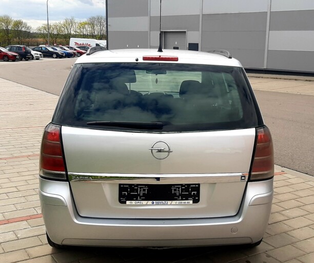 Opel Zafira B, 7 мест, 2006 г.