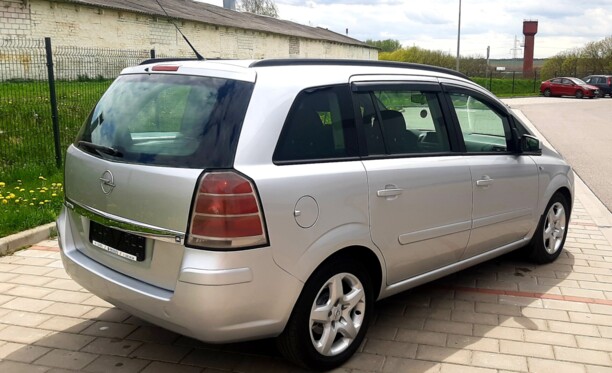 Opel Zafira B, 7 мест, 2006 г.