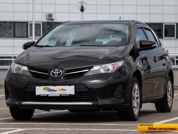 Toyota Auris II (E180), 2013 г.