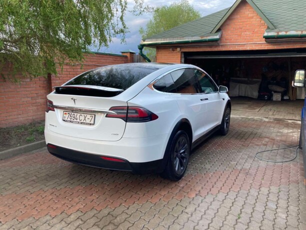 Tesla Model X, 2018 г.