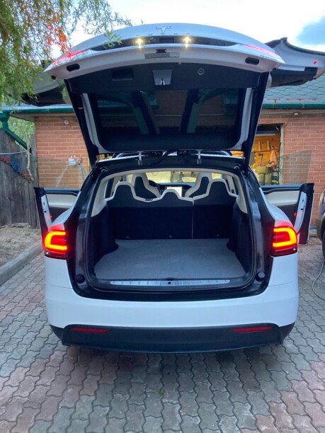 Tesla Model X, 2018 г.