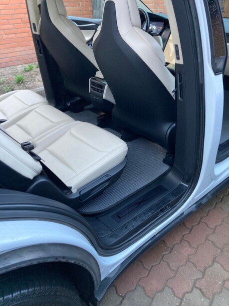 Tesla Model X, 2018 г.