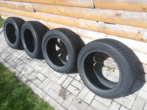 Легковые шины Nexen 235/55 R17 4 шт.