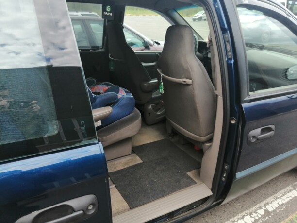 Dodge Caravan IV, 7 мест, 2001 г.