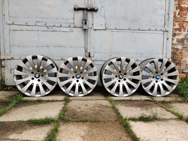 BMW 118 style 8x18 5x120 4 шт.