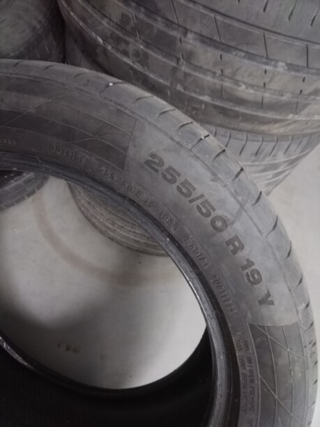 Легковые шины Continental 255/50 R19 1 шт.
