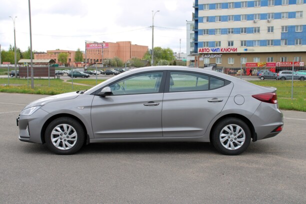 Hyundai Elantra AD · Рестайлинг, 2020 г.