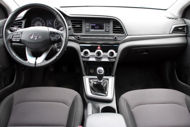 Hyundai Elantra AD · Рестайлинг, 2020 г.