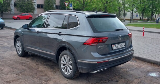 Volkswagen Tiguan II, 7 мест, 2018 г.