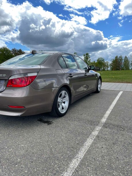 BMW 5 серия E60, E61, 2004 г.