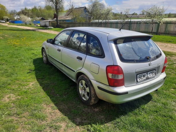 Mazda 323F, 1998 г.