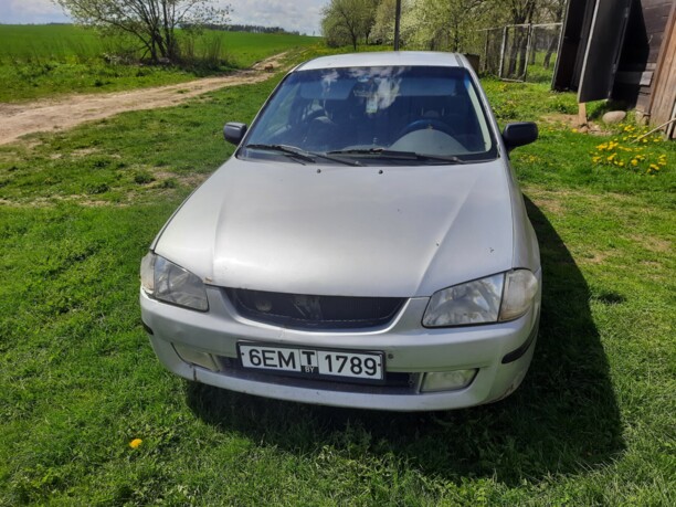 Mazda 323F, 1998 г.