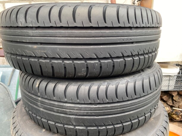 Легковые шины Nokian Nordman sx 175/65 R14 2 шт.