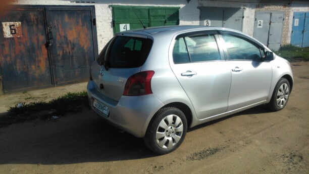 Toyota Yaris II (XP9), 2008 г.