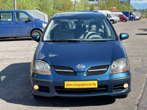 Nissan Almera Tino, 2001 г.