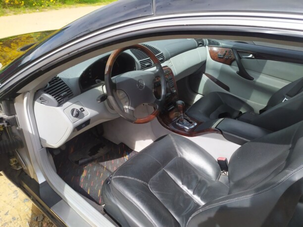 Mercedes-Benz CL C215, 2001 г.