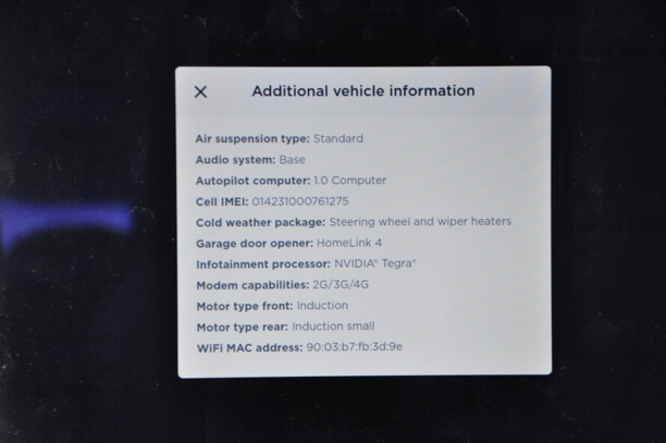 Tesla Model X, 6 мест, 2016 г.