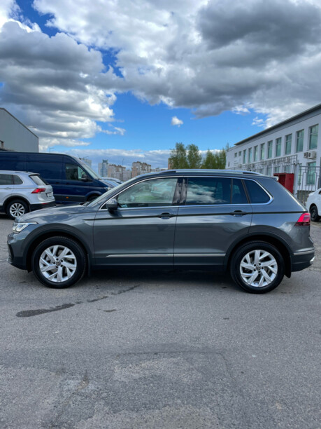 Volkswagen Tiguan II· Рестайлинг, 2021 г.