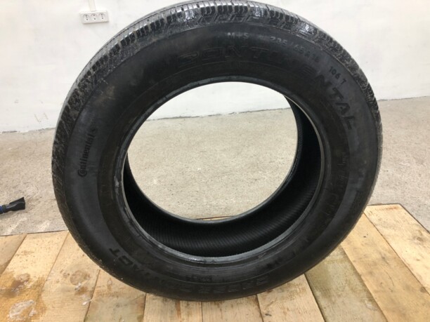 Легковые шины Continental 235/65 R18 1 шт.