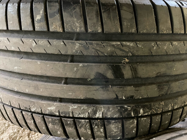 Легковые шины Michelin Pilot sport 4 275/40 R22 5 шт.
