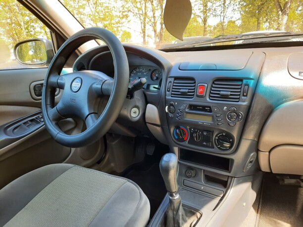 Nissan Almera II (N16), 2000 г.