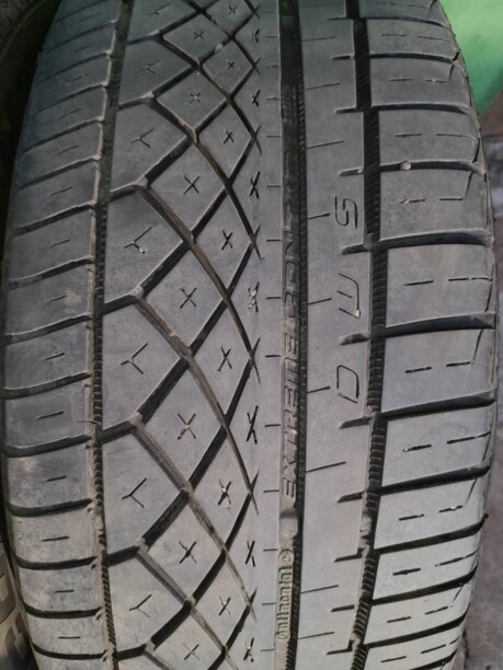 Легковые шины Continental ExtremeContact DWS 205/50 R17 4 шт.