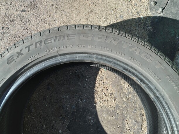 Легковые шины Continental ExtremeContact DWS 205/50 R17 4 шт.