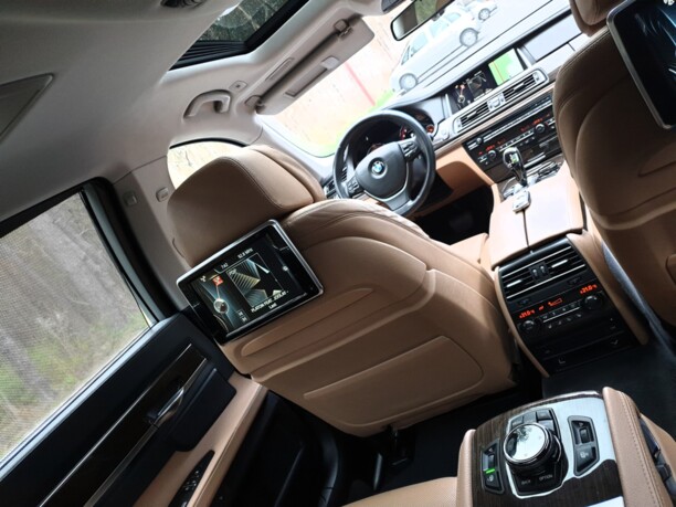 BMW 7 серия F02 (Long) · Рестайлинг, 2015 г.