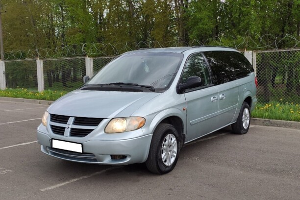 Dodge Grand Caravan IV, 7 мест, 2004 г.