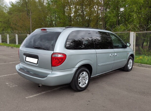 Dodge Grand Caravan IV, 7 мест, 2004 г.