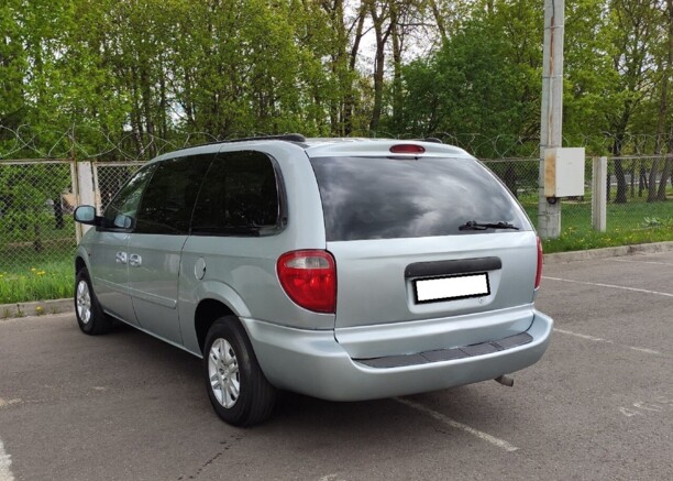 Dodge Grand Caravan IV, 7 мест, 2004 г.