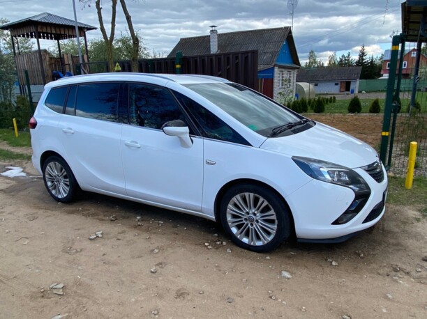Opel Zafira C, 7 мест, 2015 г.