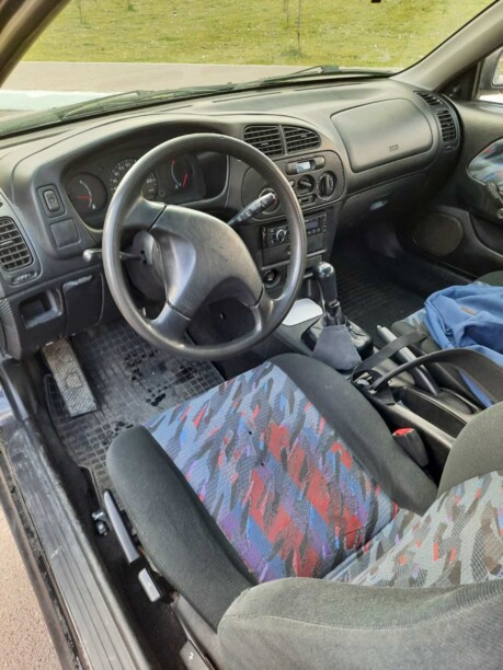 Mitsubishi Colt V, 1998 г.