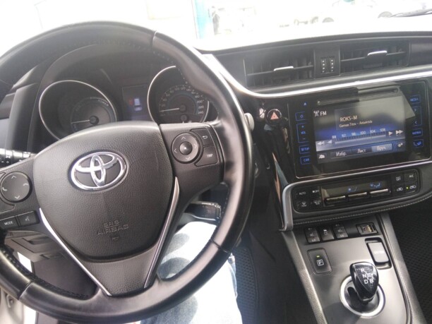 Toyota Auris II (E180) · Рестайлинг, 2016 г.