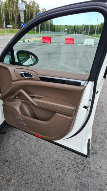 Porsche Cayenne 958, 2011 г.