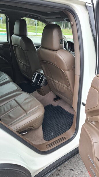 Porsche Cayenne 958, 2011 г.