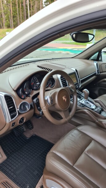 Porsche Cayenne 958, 2011 г.