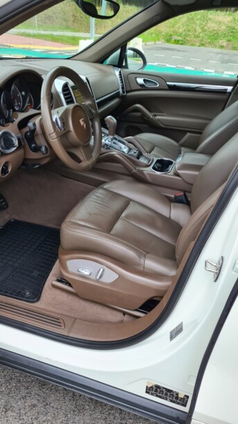 Porsche Cayenne 958, 2011 г.