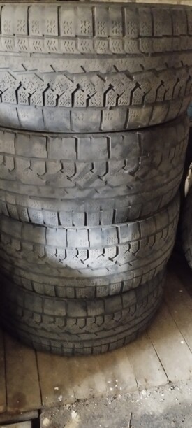 Легковые шины Kumho 275/45 R20 4 шт.