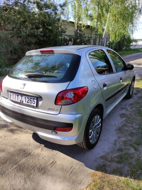 Peugeot 206 Plus, 2010 г.