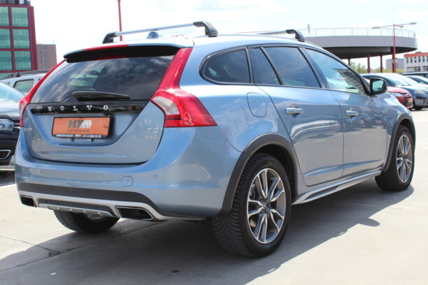 Volvo V60 II , 2018 г.