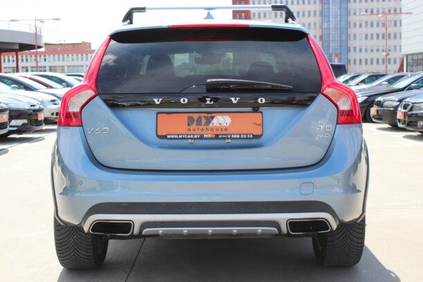 Volvo V60 II , 2018 г.