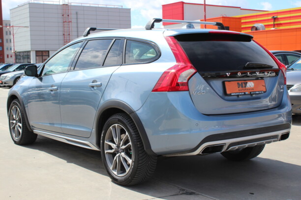 Volvo V60 II , 2018 г.