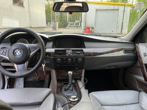 BMW 5 серия E60, E61, 2004 г.