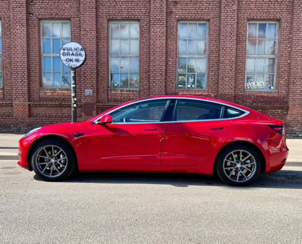 Tesla Model 3, 2020 г.