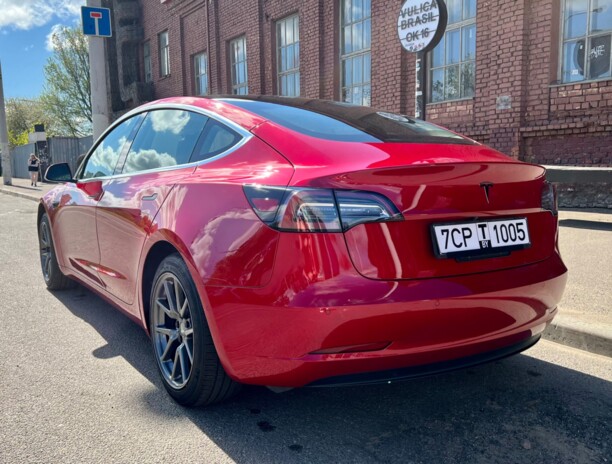 Tesla Model 3, 2020 г.