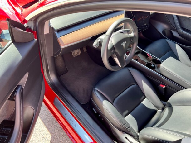 Tesla Model 3, 2020 г.